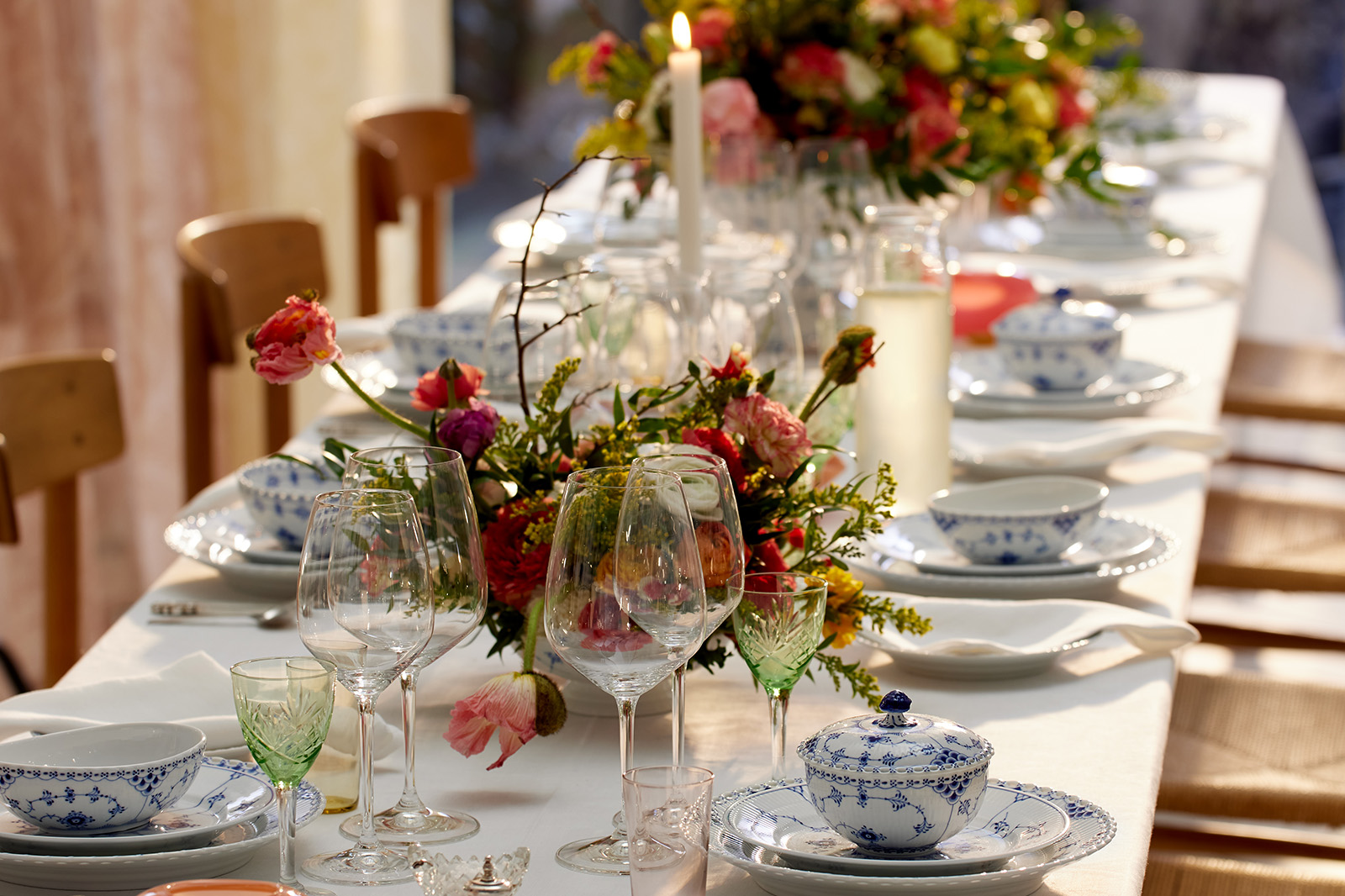 A beautiful set wedding table